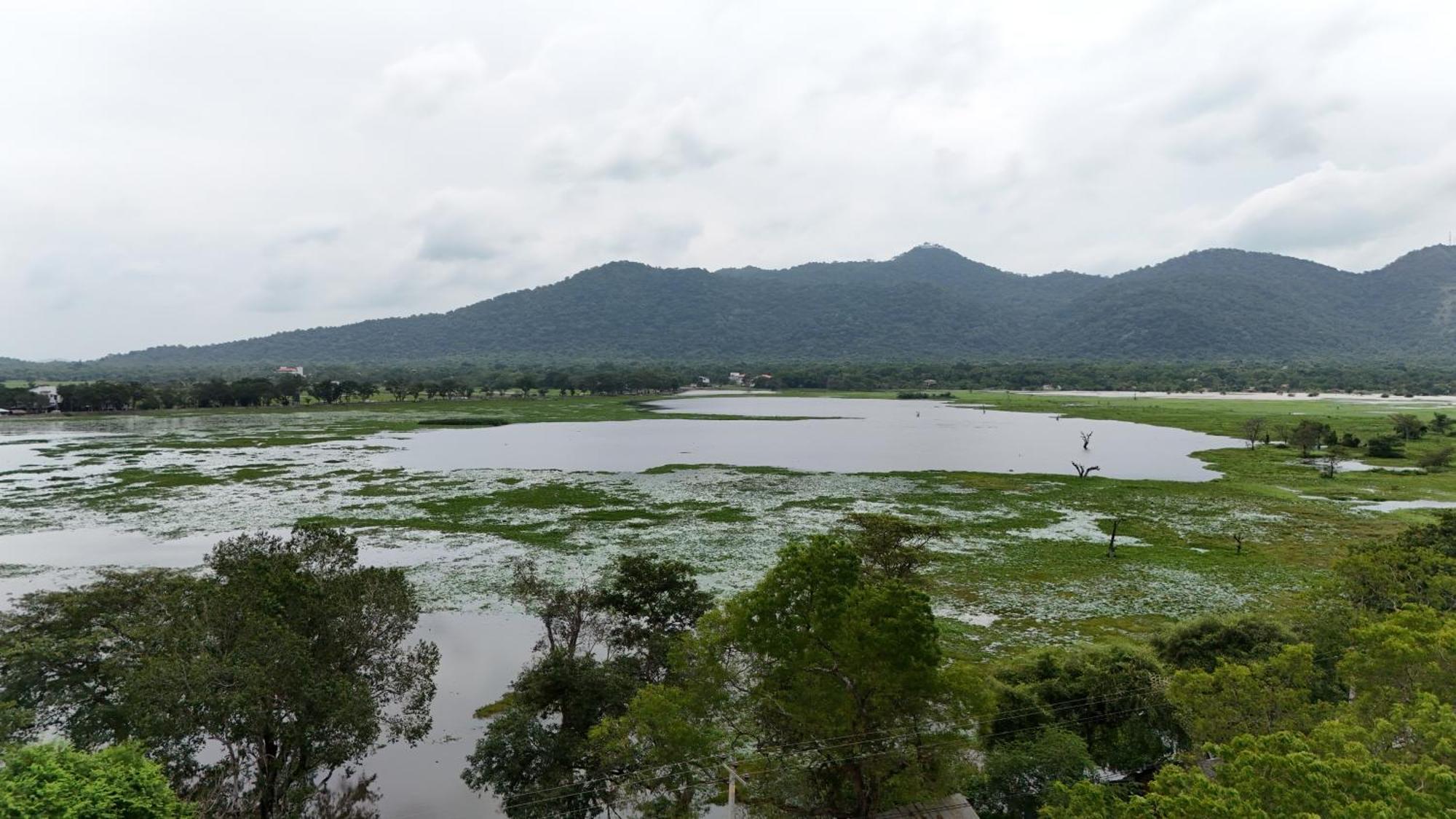 Lake Front Yala Safari Kataragama Exterior photo